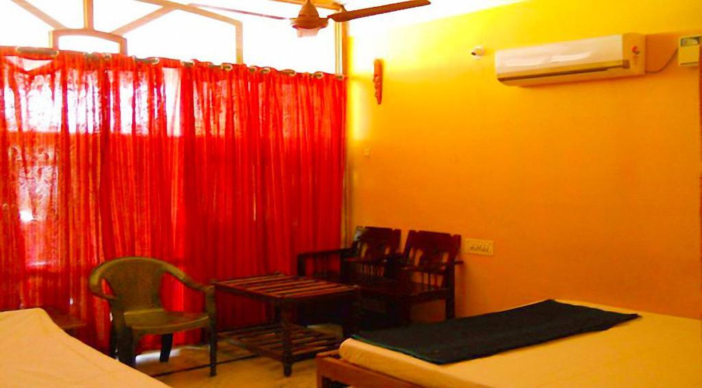 Sri Devi Comforts Hotel Chikmagalūr Exterior foto